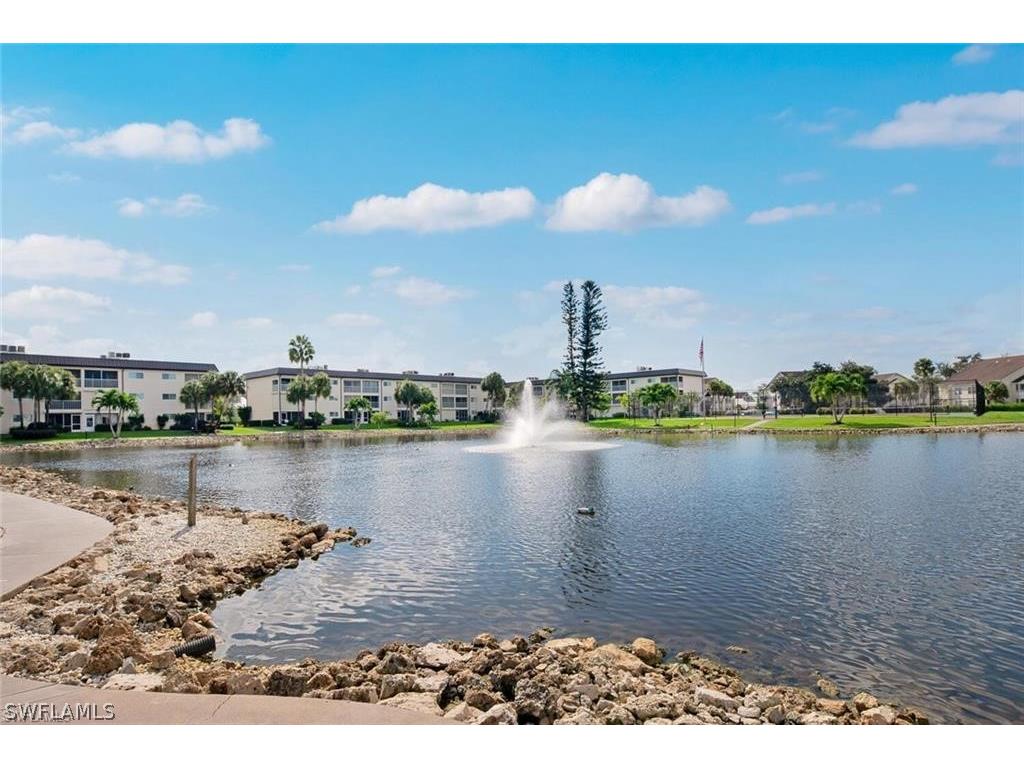 1010 Manatee Road #B105 Naples FL 34114 224044238 image1