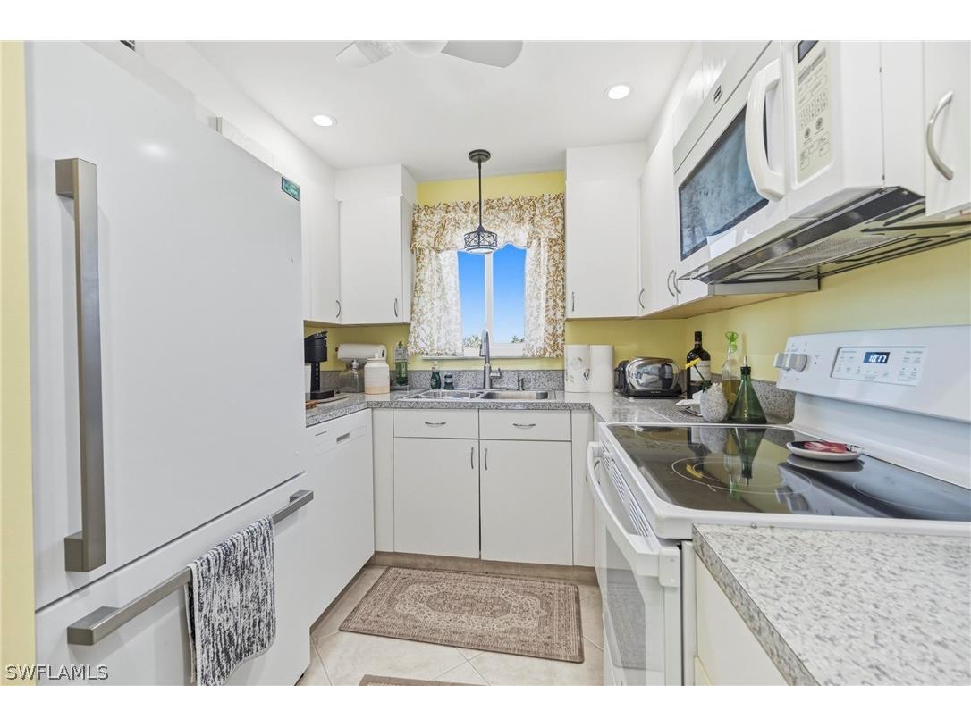1010 Manatee Road #B304 Naples FL 34114 226006279 image10