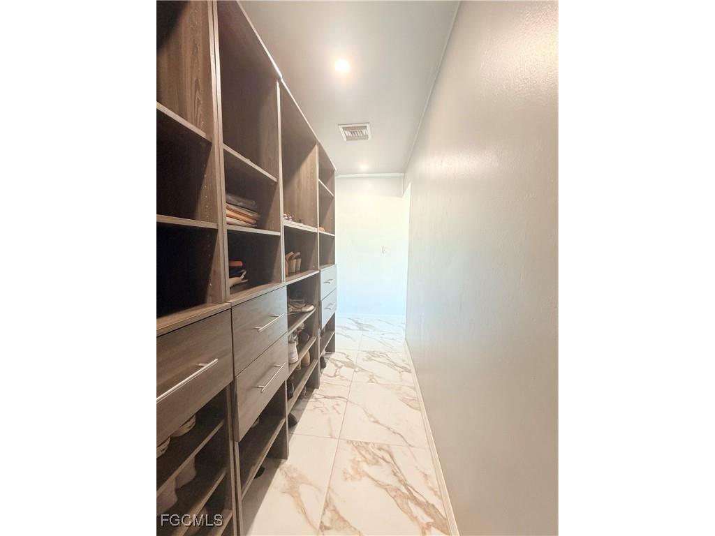 1010 NE 1st Avenue Cape Coral FL 33909 2025020511 image15