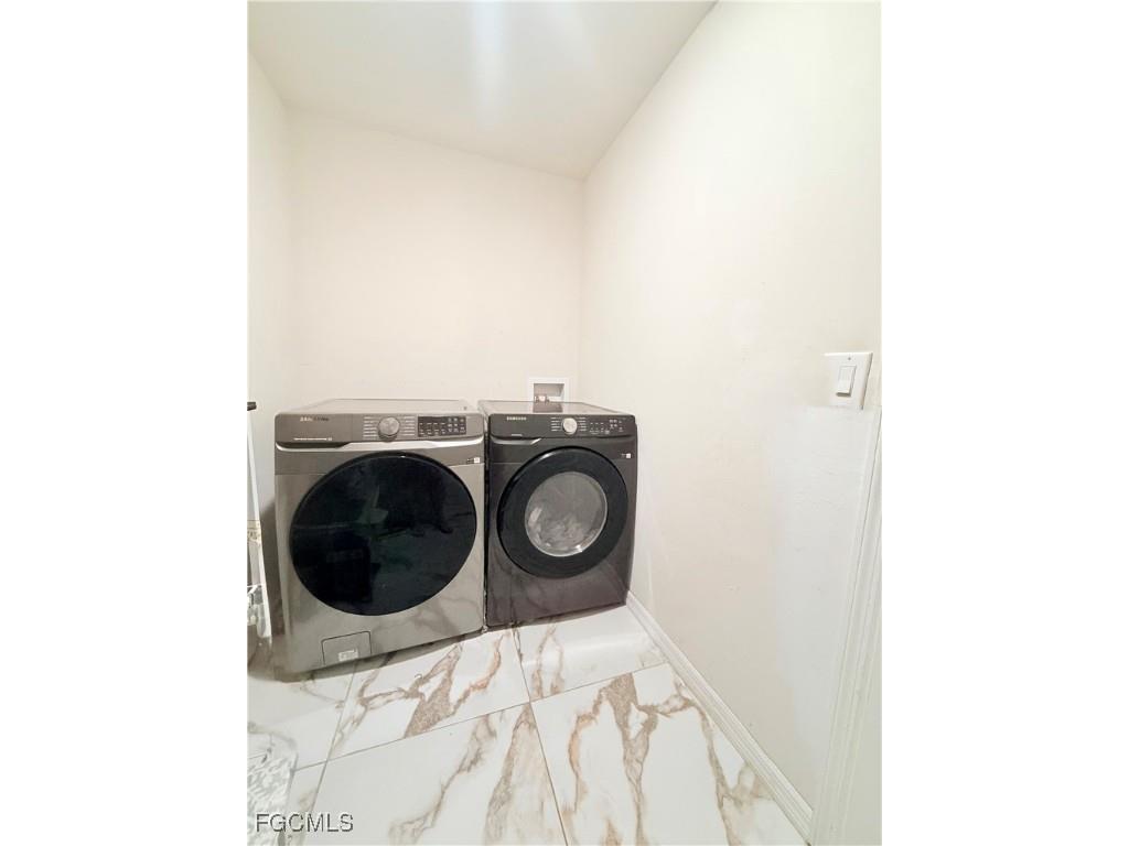 1010 NE 1st Avenue Cape Coral FL 33909 2025020511 image17