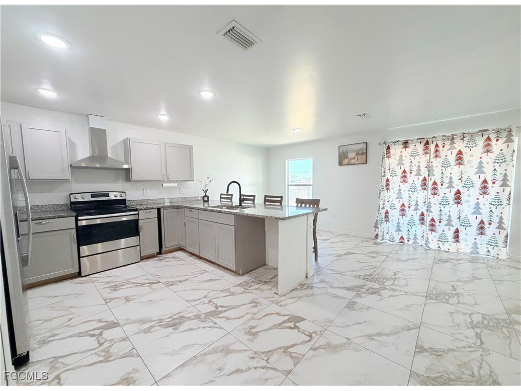 1010 NE 1st Avenue Cape Coral FL 33909 2025020511 image3