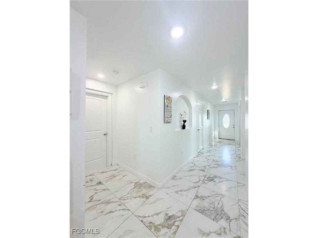 1010 NE 1st Avenue Cape Coral FL 33909 2025020511 image6