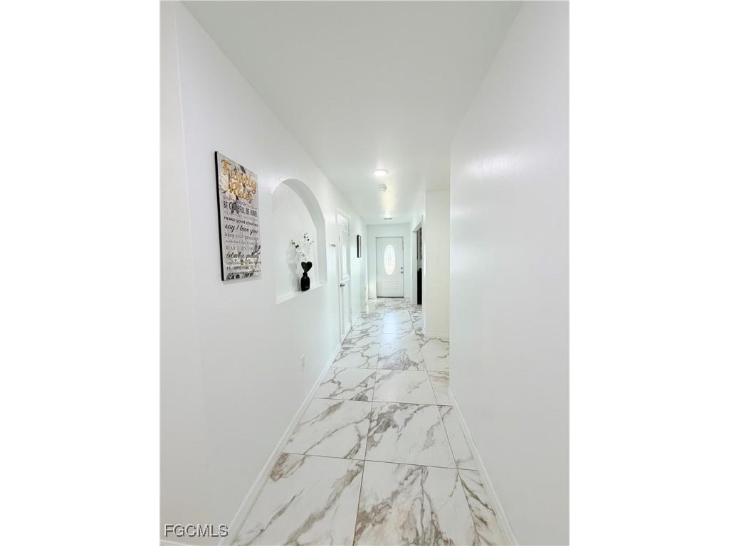 1010 NE 1st Avenue Cape Coral FL 33909 2025020511 image7