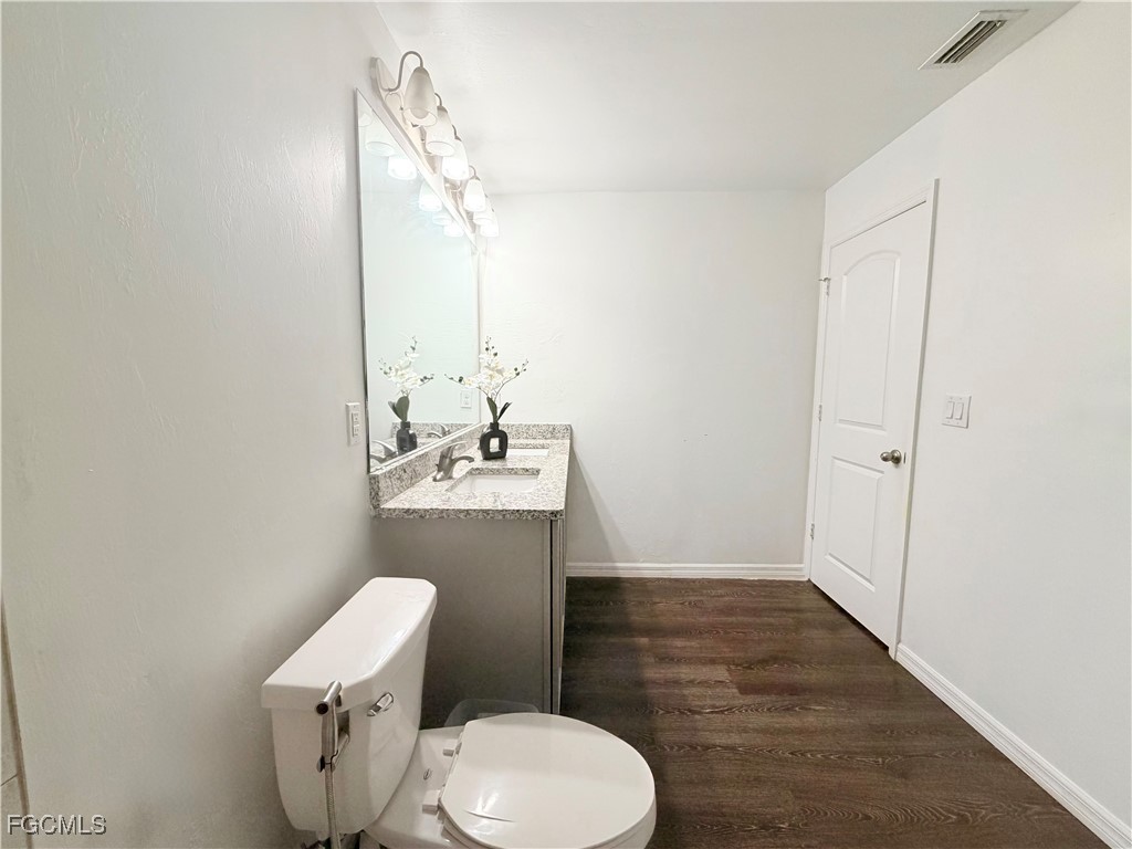 1010 NE 1st Avenue Cape Coral FL 33909 2025020511 image9