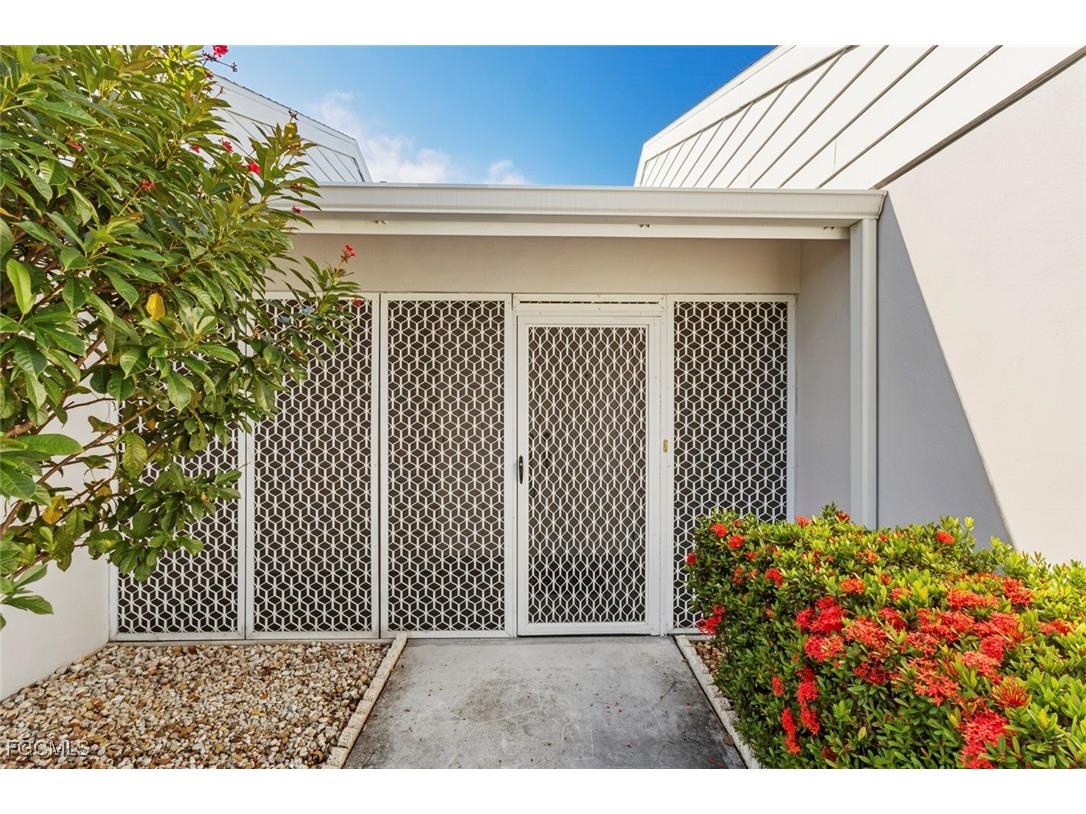 1010 NE 3rd Street Cape Coral FL 33909 2025010904 image7