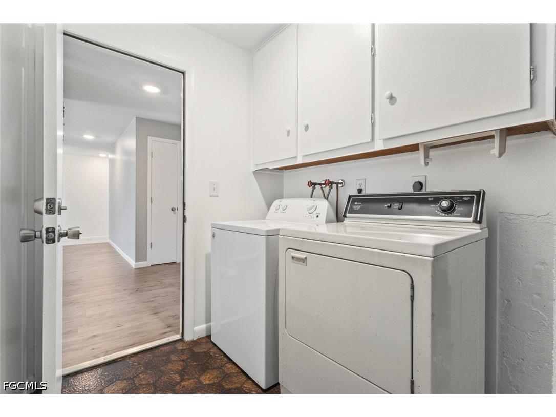 1010 NE 3rd Street Cape Coral FL 33909 2026018042 image33