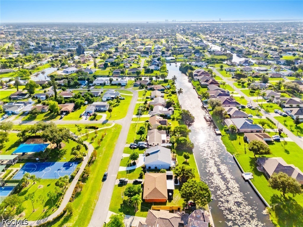 1010 NE 3rd Street Cape Coral FL 33909 2026018042 image46