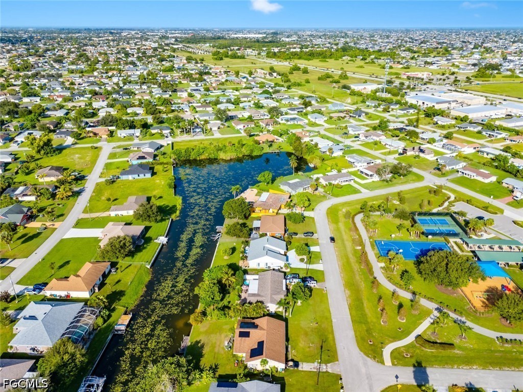 1010 NE 3rd Street Cape Coral FL 33909 2026018042 image48