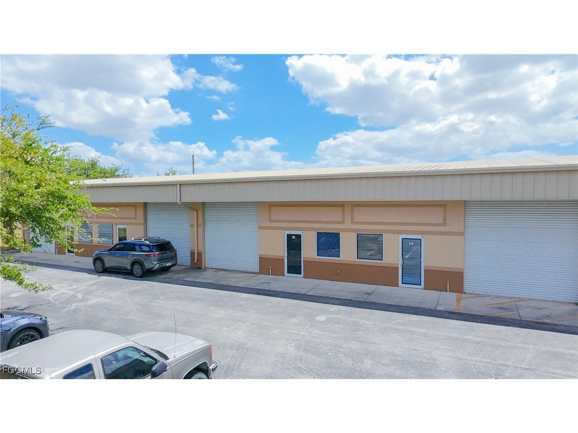 1010 NE 8th Street #11 Cape Coral FL 33909 2026000565 image1