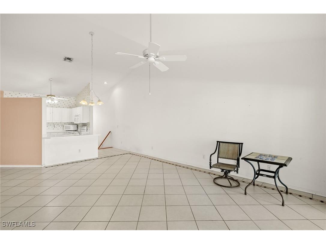 1010 Partridge Circle #202 Naples FL 34104 225076859 image3