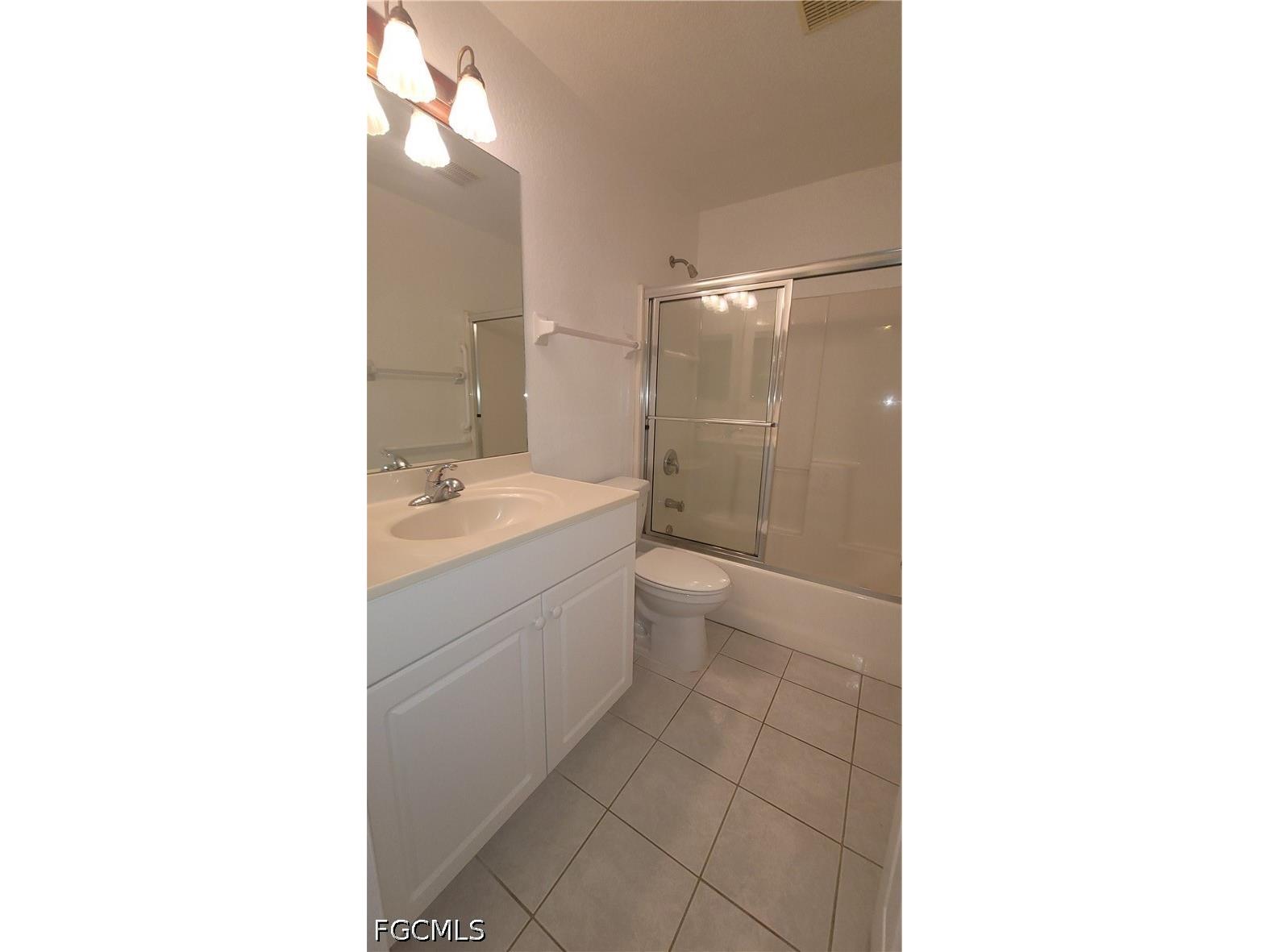 1010 SE 12th Terrace Cape Coral FL 33990 2026018785 image14