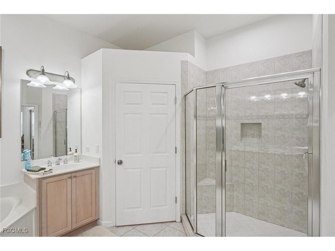 10100 Valiant Court #201 Miromar Lakes FL 33913 225039737 image17