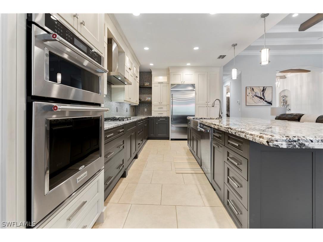 10102 Palazzo Drive Naples FL 34119 226009967 image8