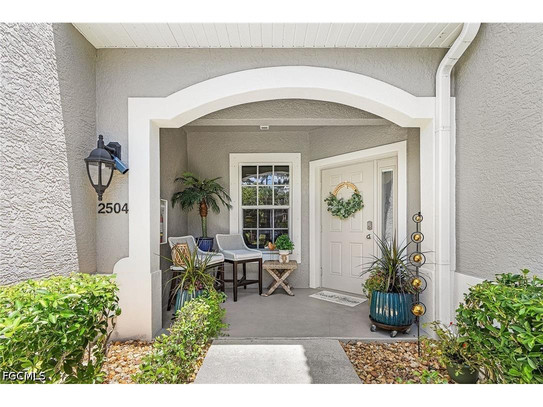 10105 Colonial Country Club Boulevard #2504 Fort Myers FL 33913 2026026327 image1