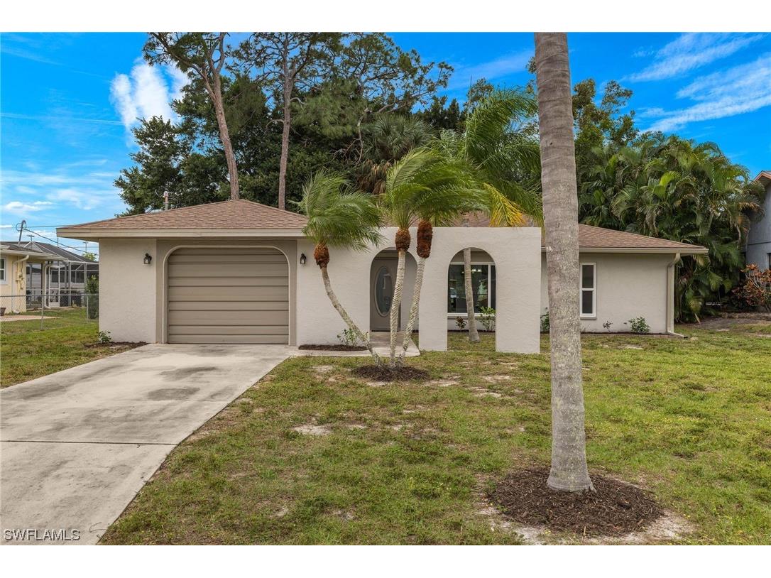 10105 Tropical Drive Bonita Springs FL 34135 224004400 image1