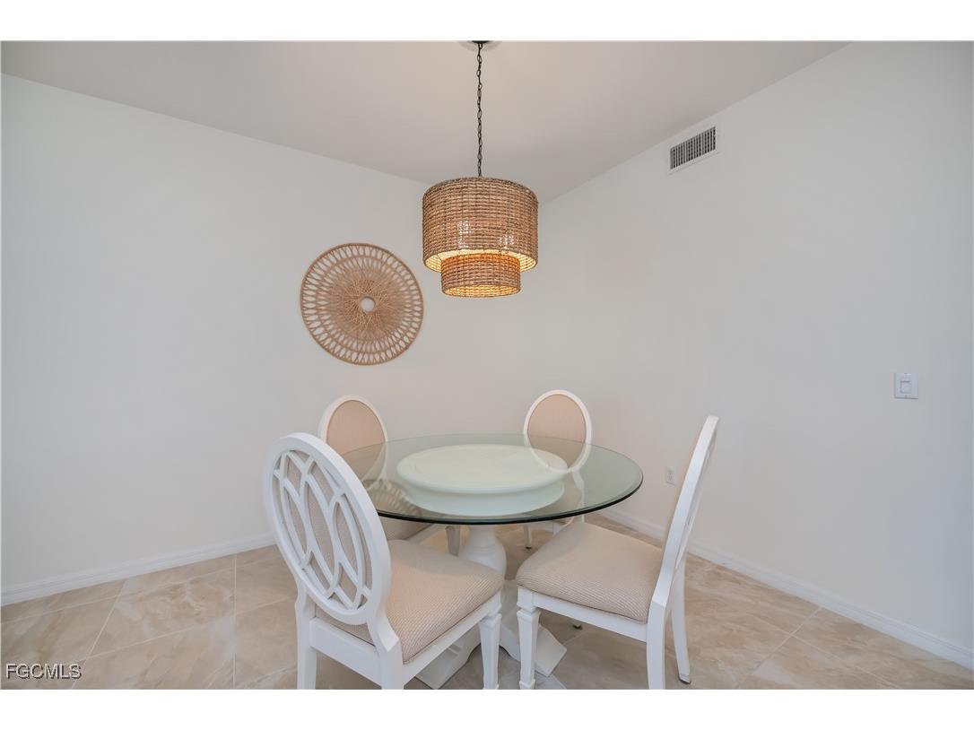 10109 Colonial Country Club Boulevard #2404 Fort Myers FL 33913 2025019112 image15