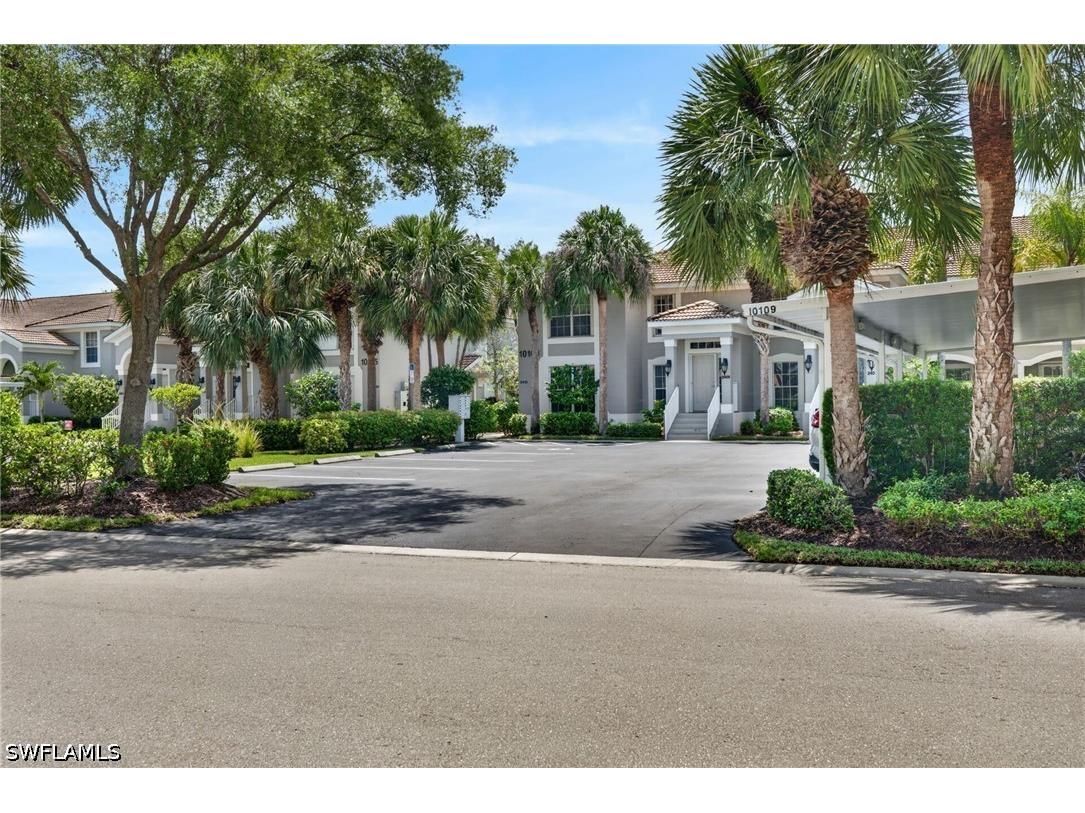 10109 Colonial Country Club Boulevard #2410 Fort Myers FL 33913 226020860 image2