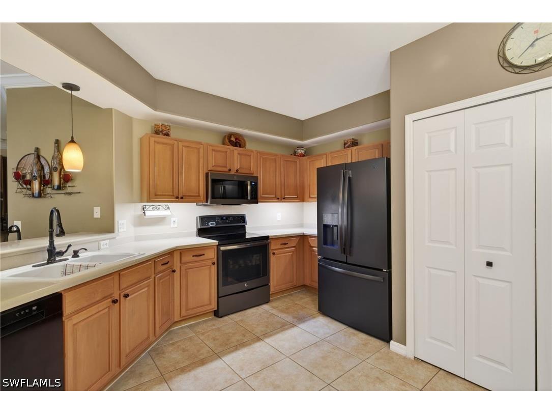 10109 Colonial Country Club Boulevard #2410 Fort Myers FL 33913 226020860 image3