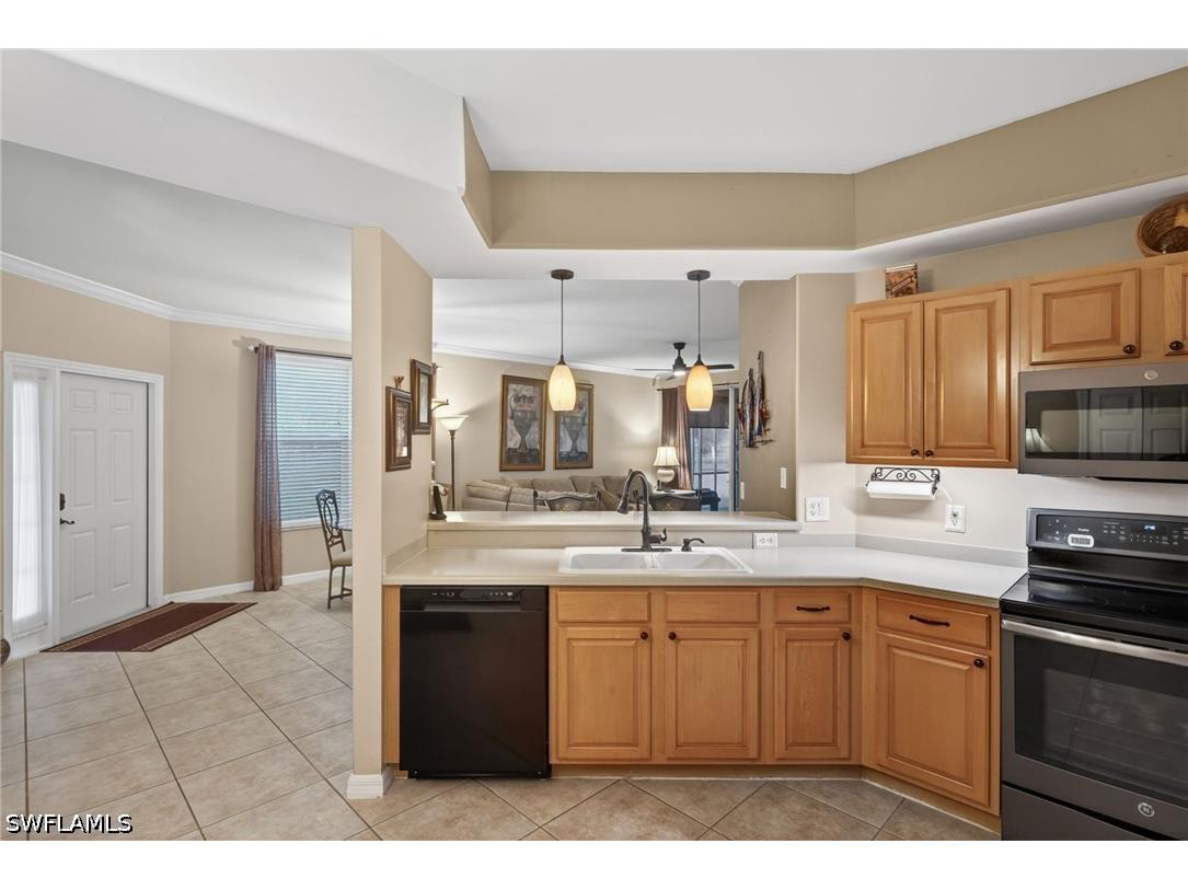 10109 Colonial Country Club Boulevard #2410 Fort Myers FL 33913 226020860 image4
