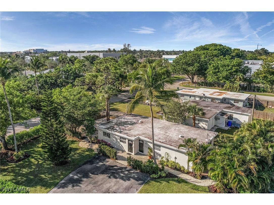 1011 11th Street N Naples FL 34102 226009233 image1