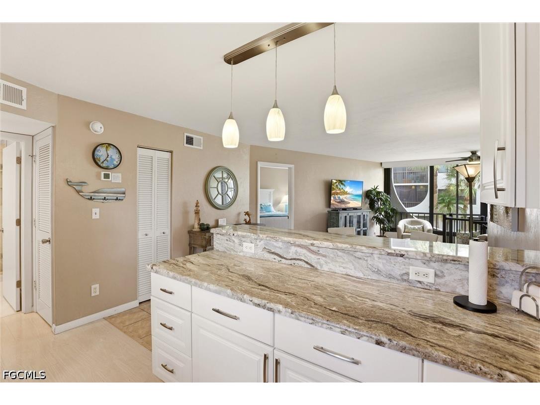 1011 Anglers Cove #H203 Marco Island FL 34145 2026025612 image10