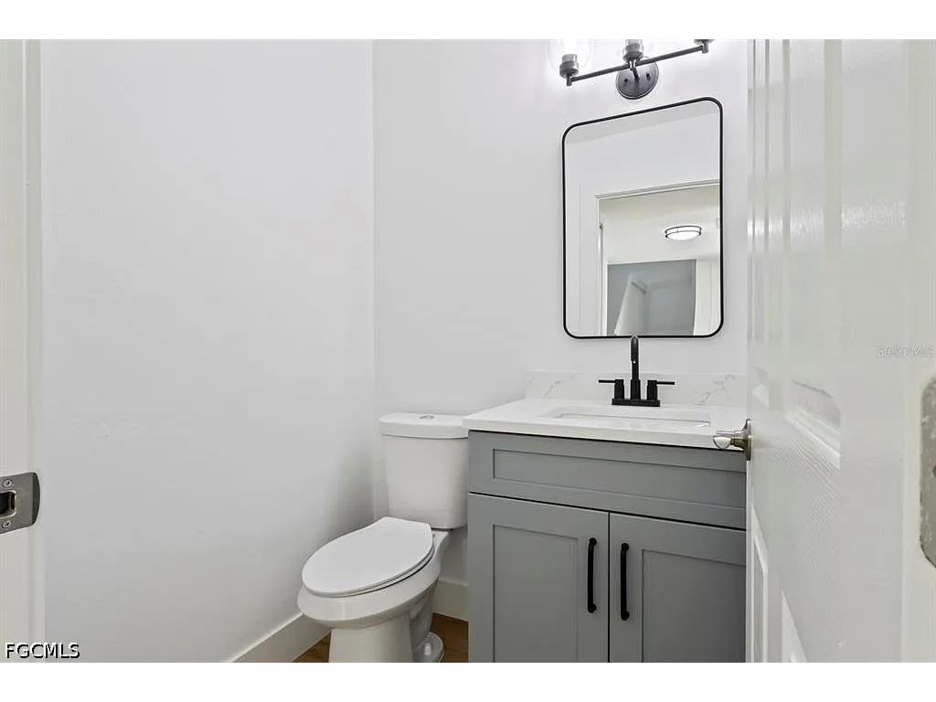 1101 Country Club Boulevard Cape Coral FL 33990 2026021591 image12