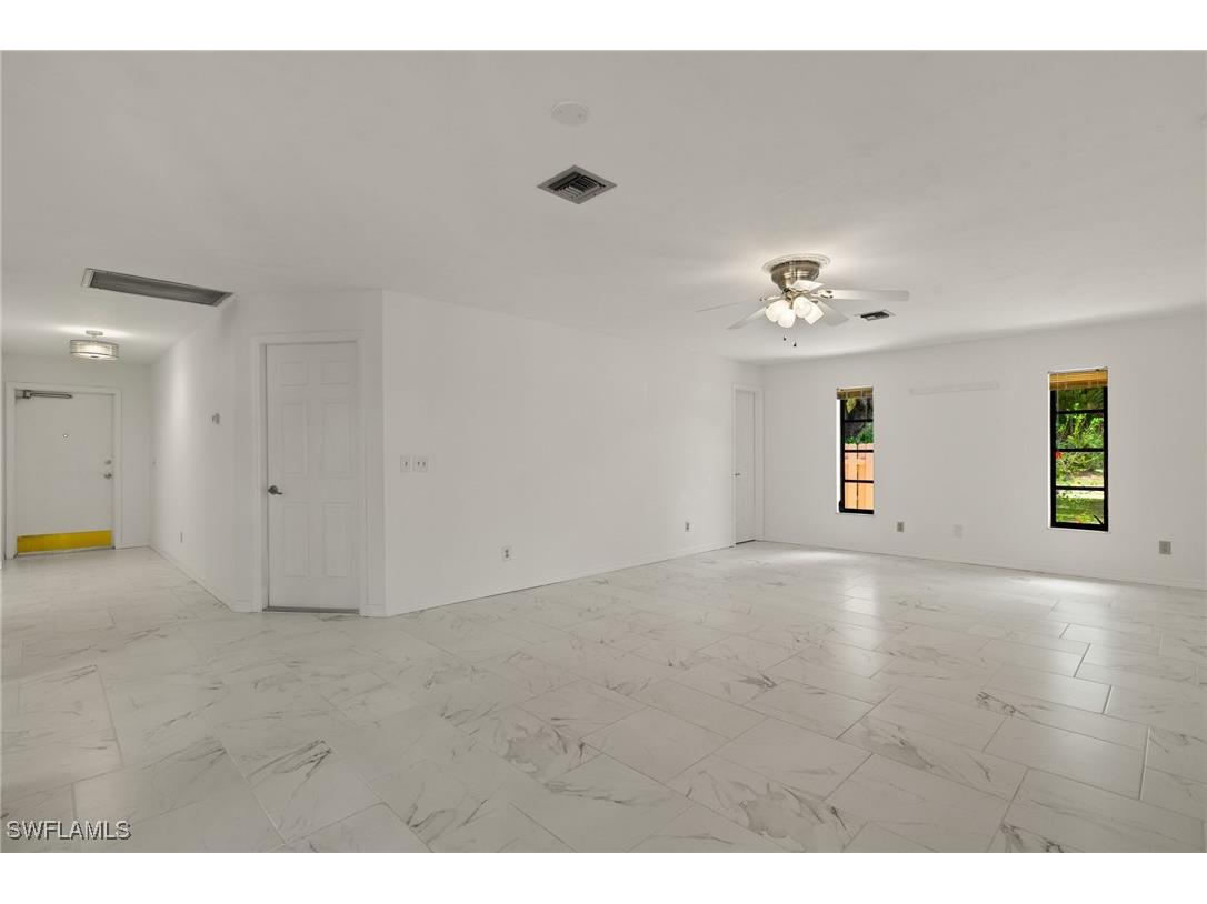 1011 El Mar Avenue Fort Myers FL 33919 225037953 image10