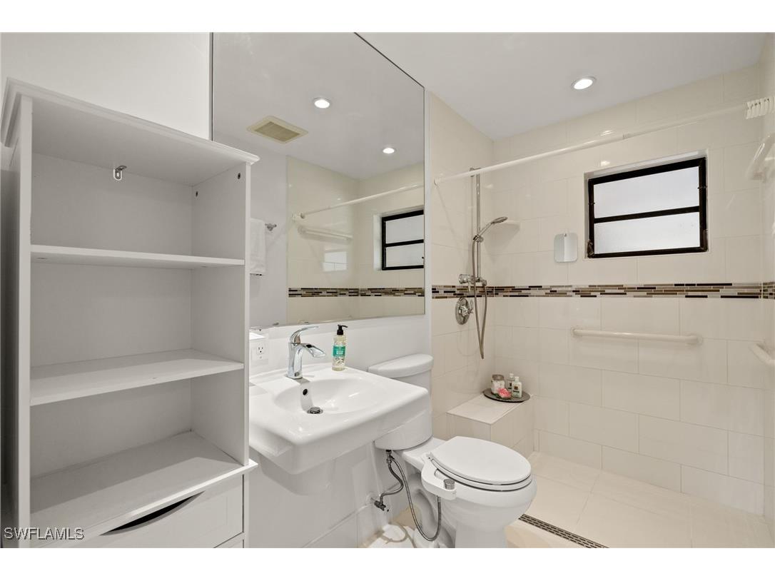 1011 El Mar Avenue Fort Myers FL 33919 225037953 image26