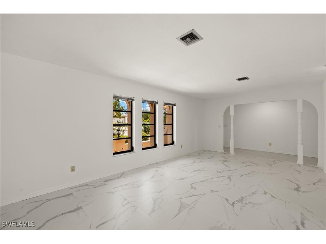 1011 El Mar Avenue Fort Myers FL 33919 225037953 image4