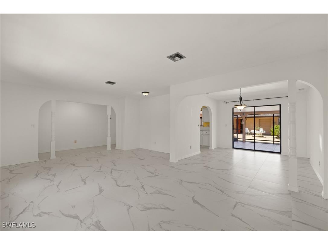 1011 El Mar Avenue Fort Myers FL 33919 225037953 image6