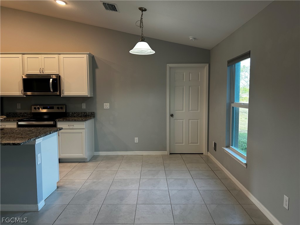 1011 NW 22nd Terrace Cape Coral FL 33993 2026010877 image5