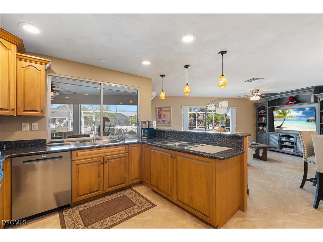 1011 S Town And River Drive Fort Myers FL 33919 2026003903 image12
