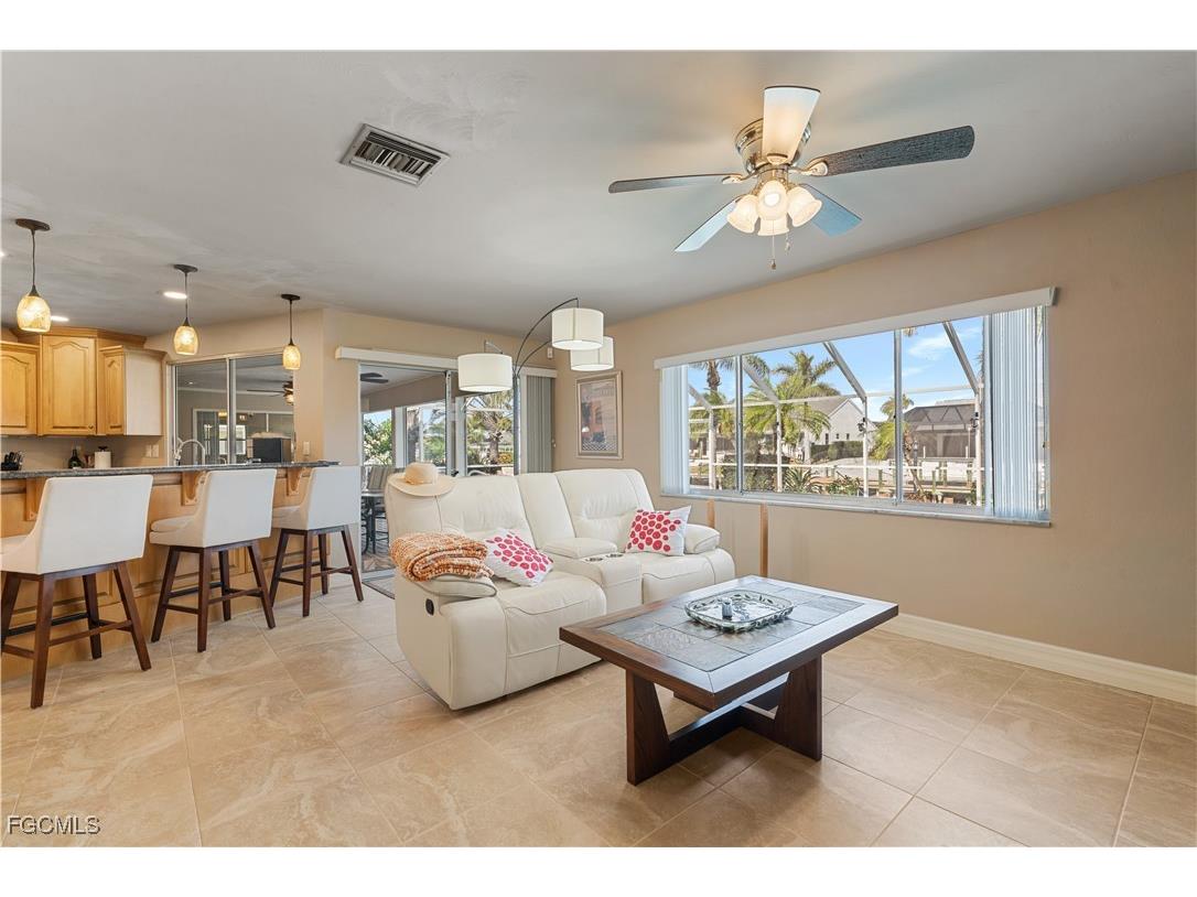 1011 S Town And River Drive Fort Myers FL 33919 2026003903 image17