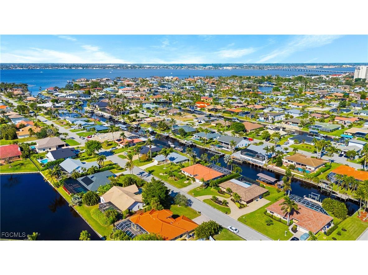 1011 S Town And River Drive Fort Myers FL 33919 2026003903 image2
