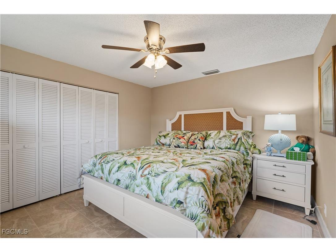 1011 S Town And River Drive Fort Myers FL 33919 2026003903 image27