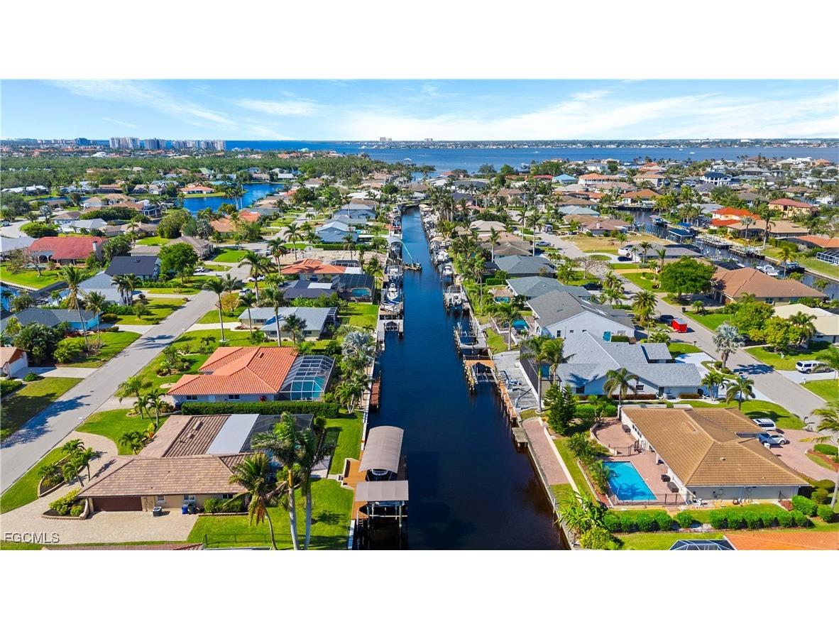 1011 S Town And River Drive Fort Myers FL 33919 2026003903 image3