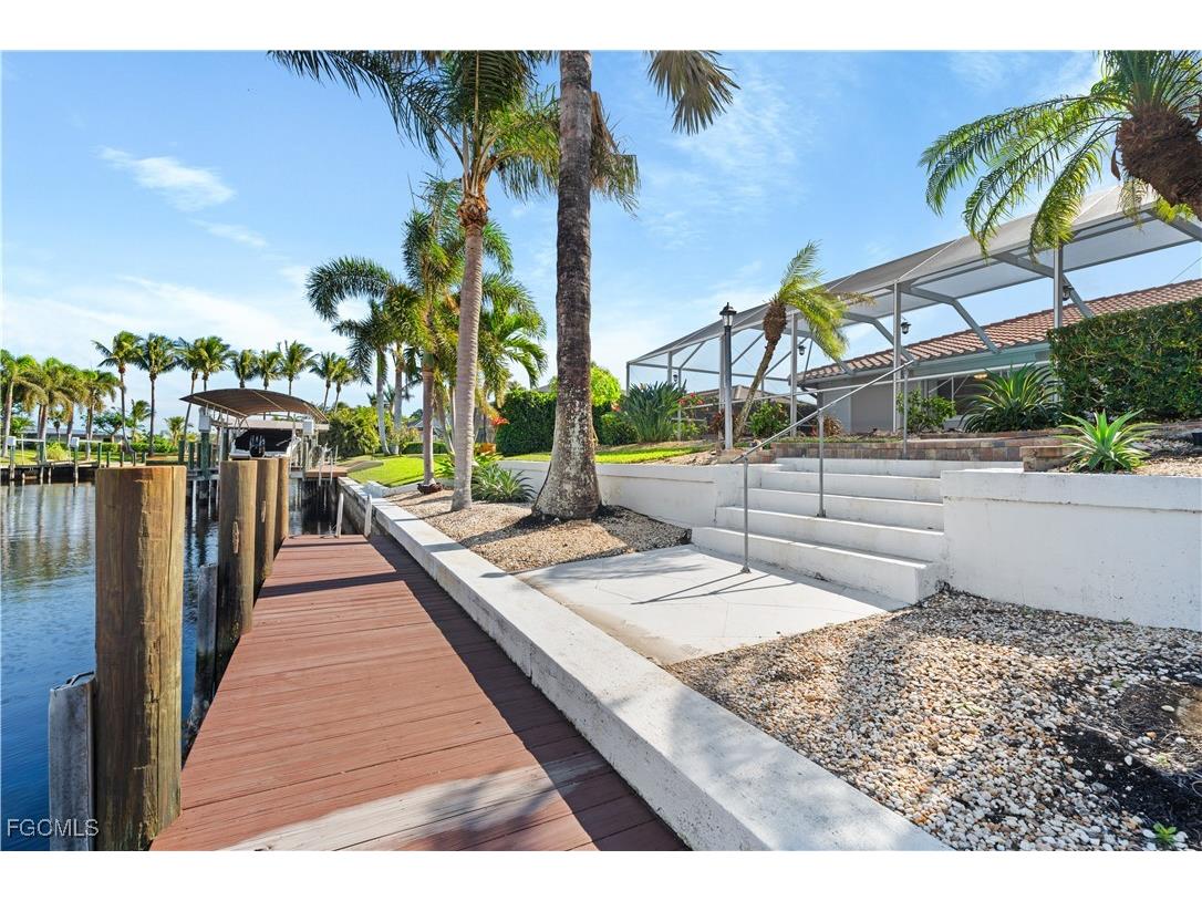 1011 S Town And River Drive Fort Myers FL 33919 2026003903 image39