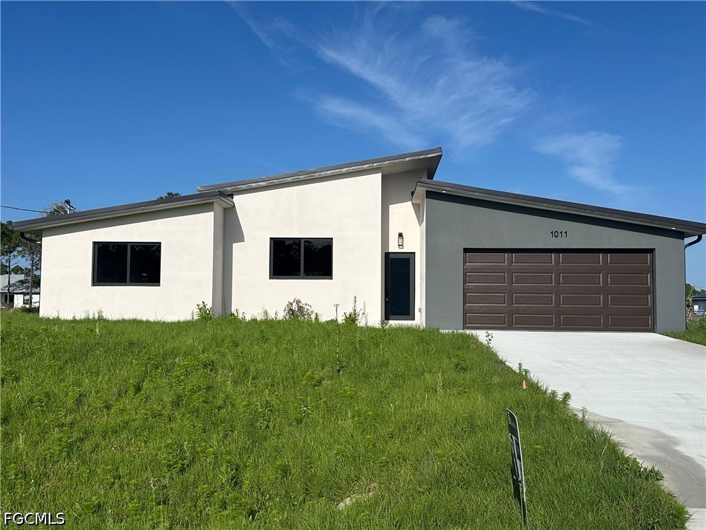 1011 State Avenue Lehigh Acres FL 33972 2026022372 image1