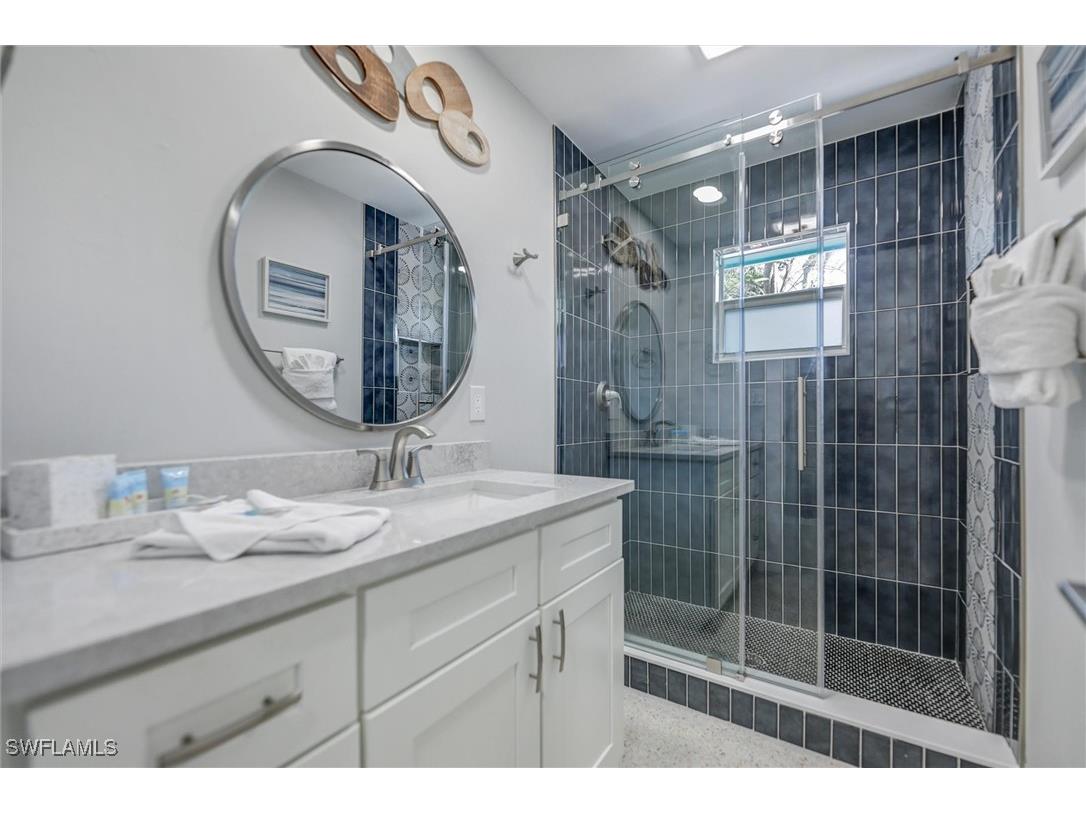 1012/1014 E Gulf Drive Sanibel FL 33957 225023958 image18