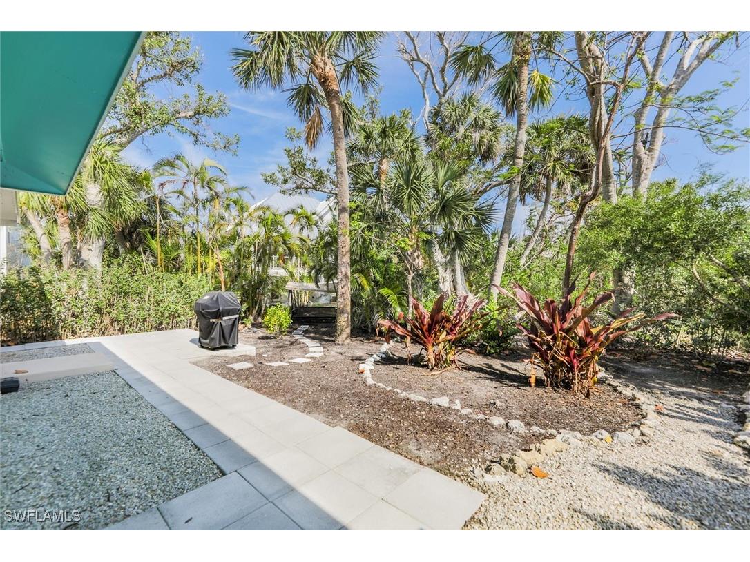 1012/1014 E Gulf Drive Sanibel FL 33957 225023958 image24