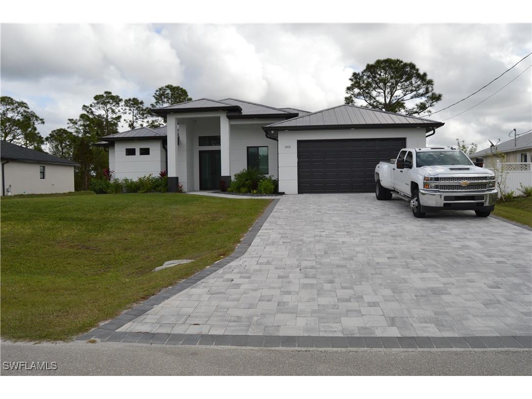 1012 Alfreda Avenue Lehigh Acres FL 33971 225002738 image1
