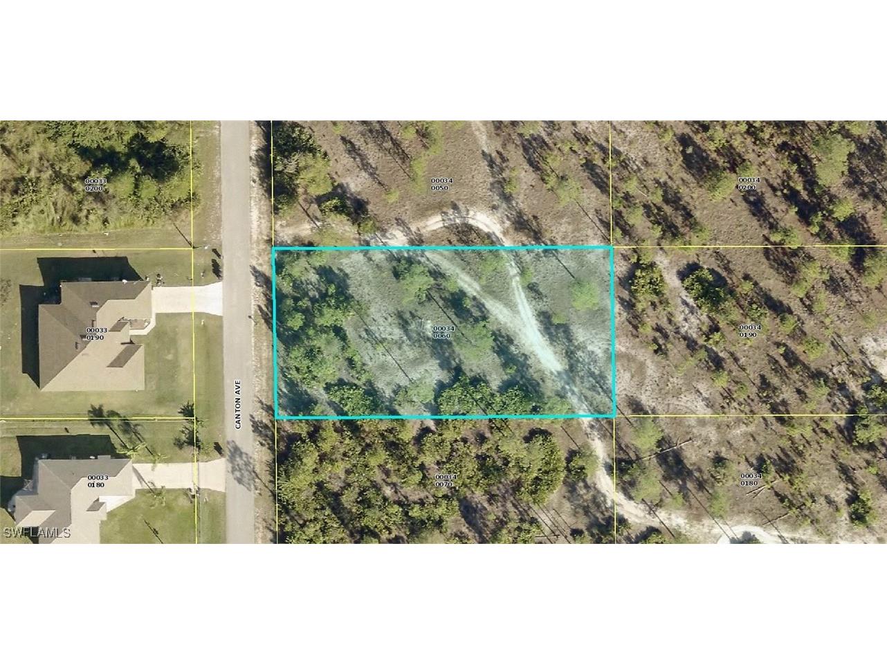 1012 Canton Avenue Lehigh Acres FL 33972 226003203 image1