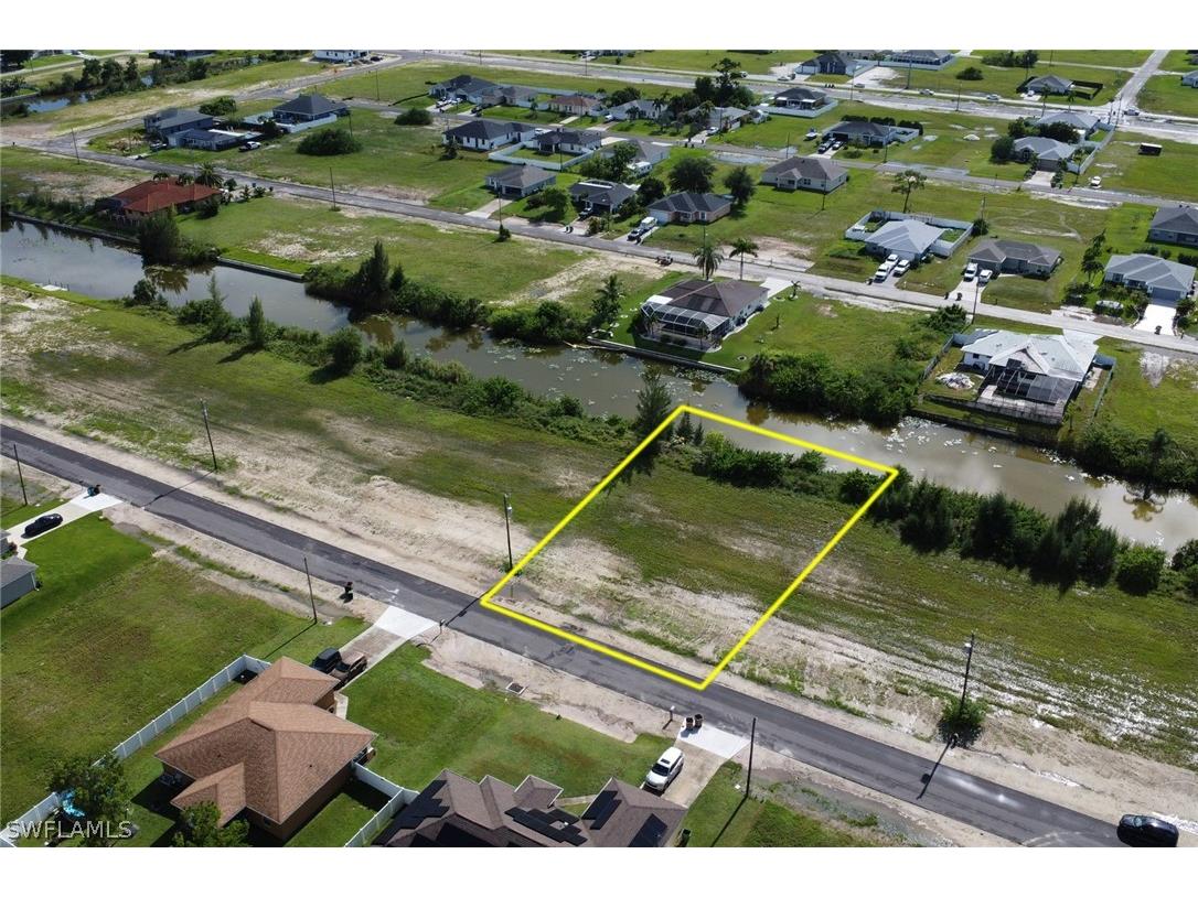 1012 NE 1st Place Cape Coral FL 33909 224062119 image1