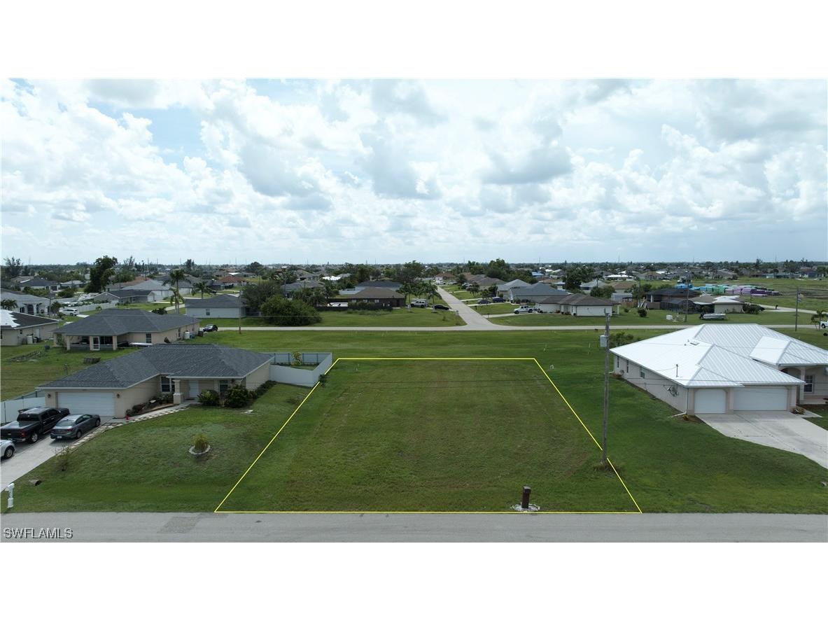 1012 NE 4th Place Cape Coral FL 33909 223059783 image1