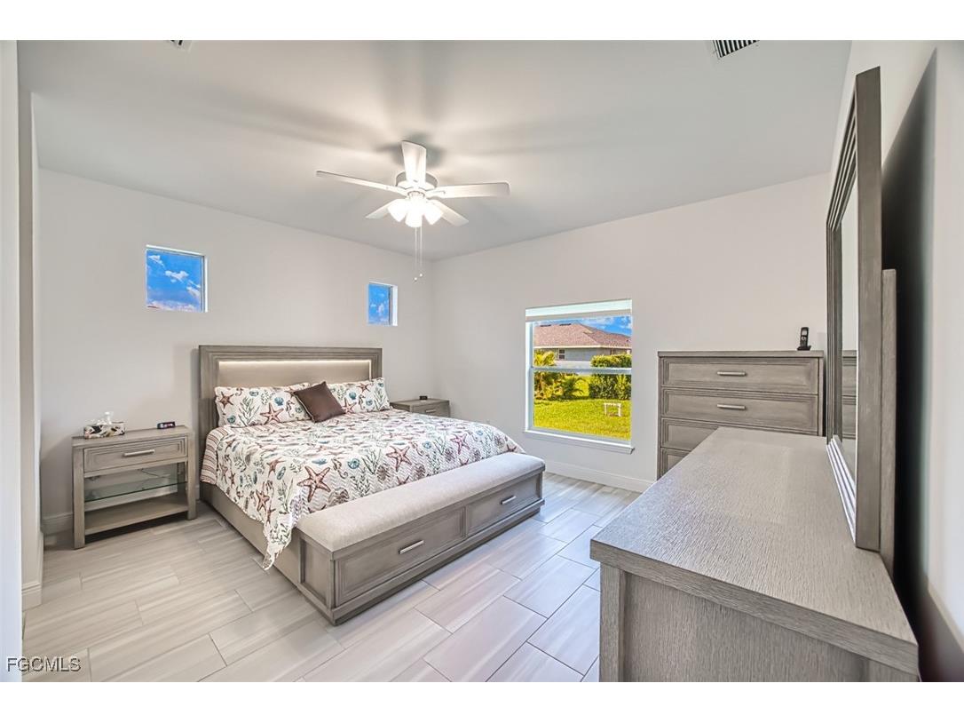 1012 NW 35th Place Cape Coral FL 33993 2025019188 image17