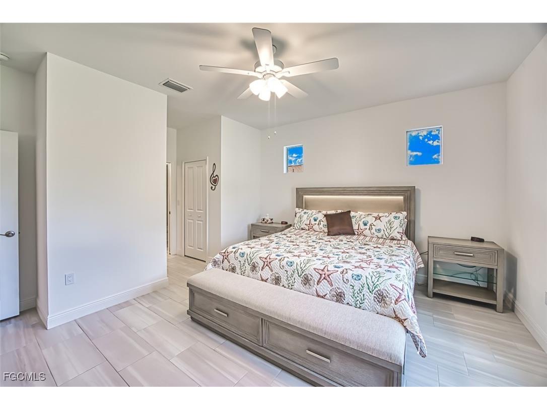 1012 NW 35th Place Cape Coral FL 33993 2025019188 image18