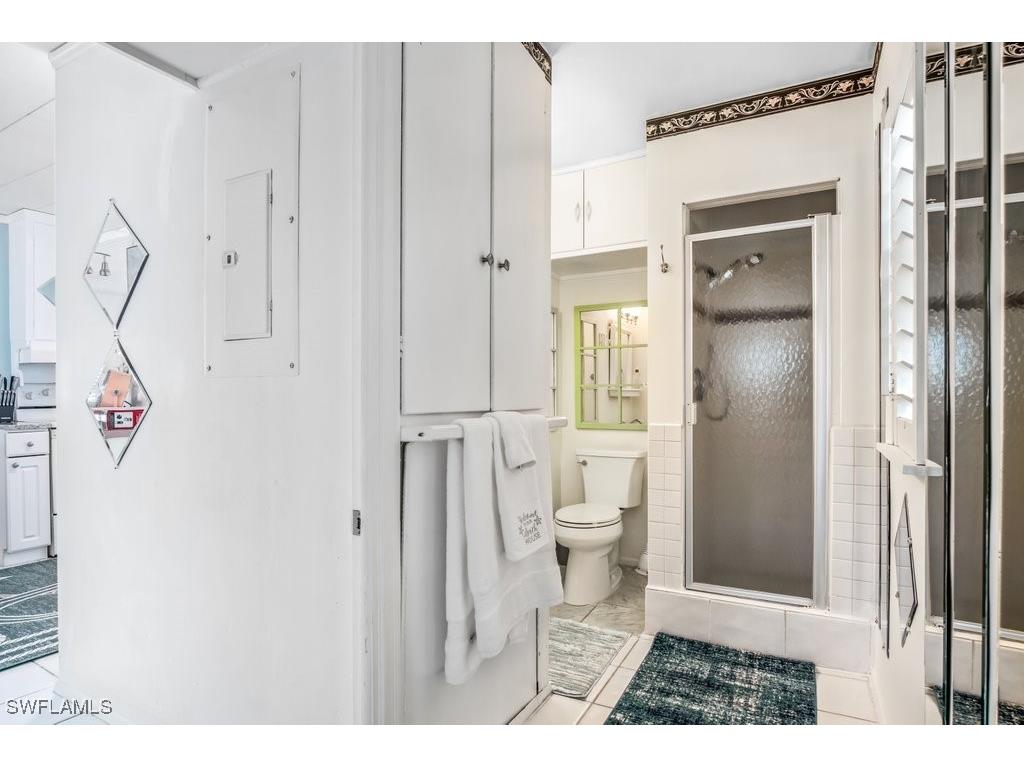 1012 Ridge Street Naples FL 34103 225055471 image9