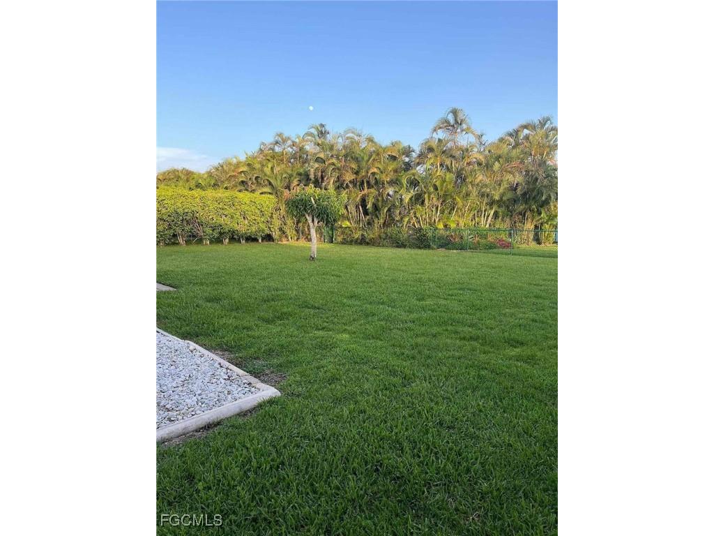 1012 SW 51st Terrace Cape Coral FL 33914 2025007001 image29