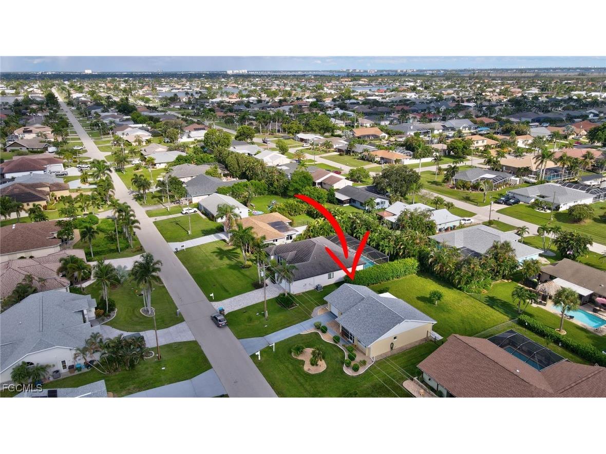 1012 SW 51st Terrace Cape Coral FL 33914 2025007001 image31