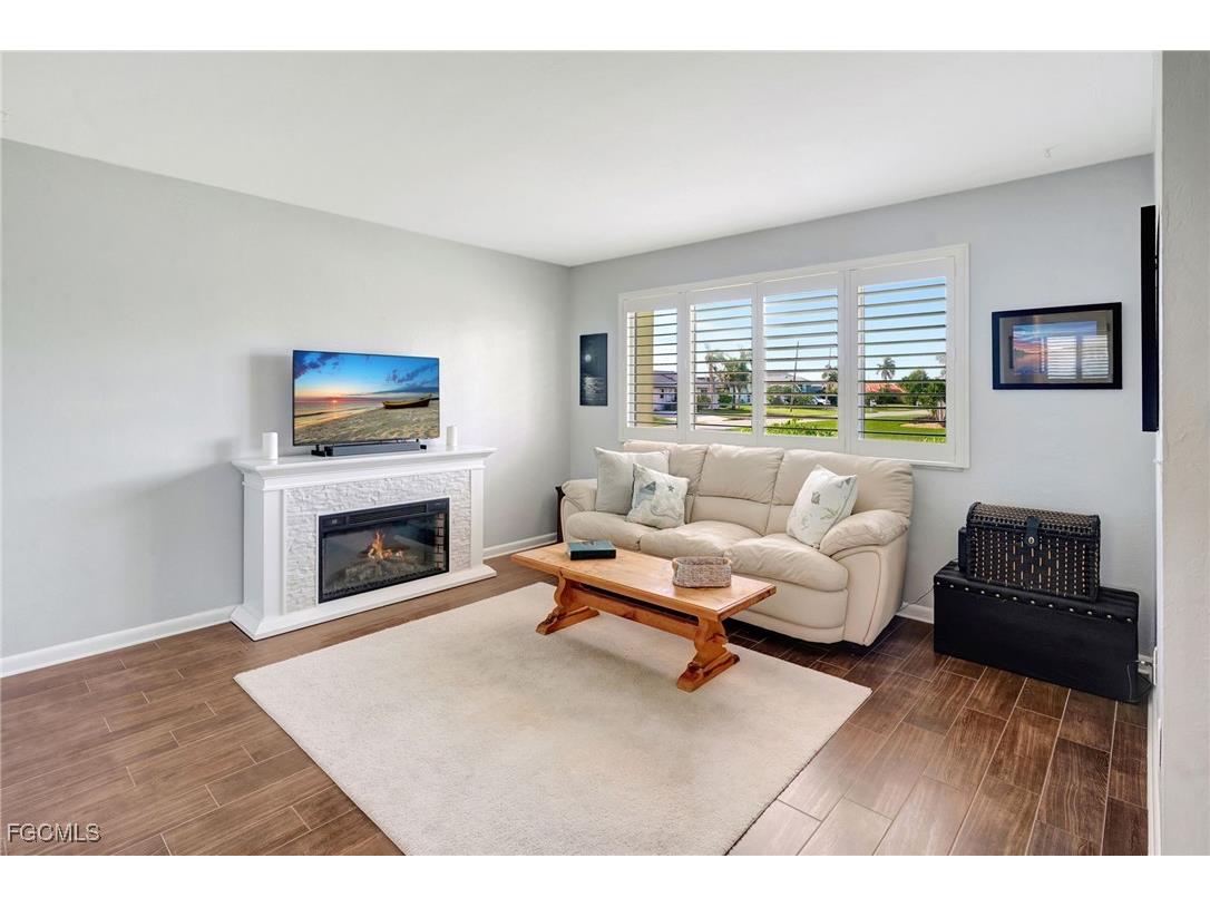 1012 SW 51st Terrace Cape Coral FL 33914 2025007001 image8